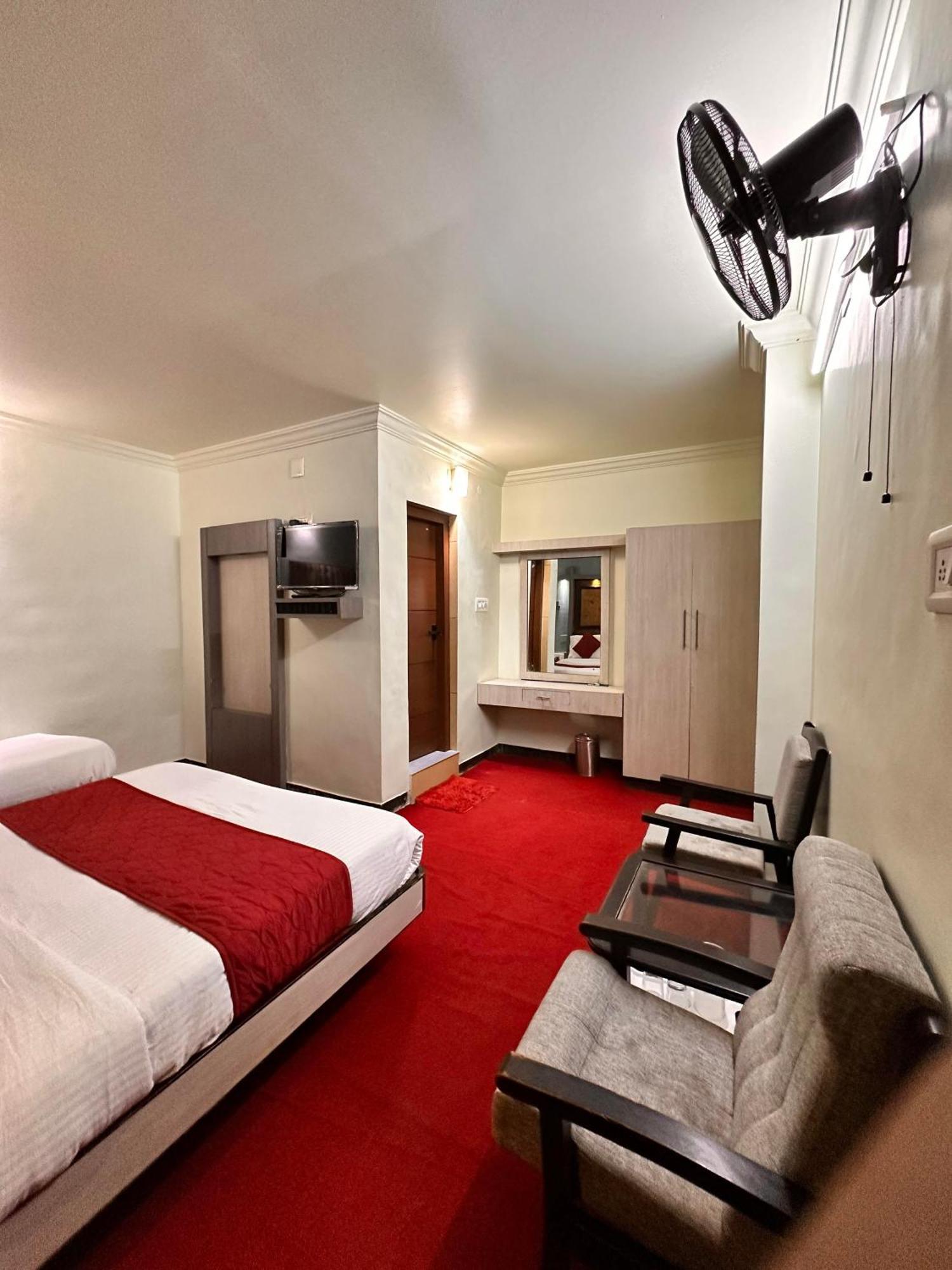 City Palace Hotel 乌提 外观 照片